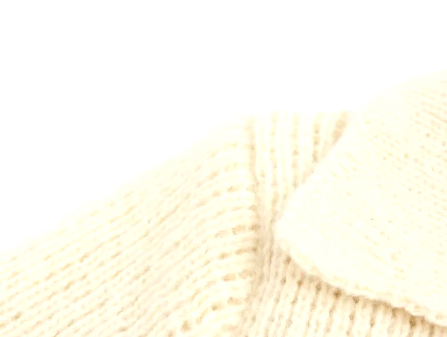 Cardigan elegante incrociato • Donna