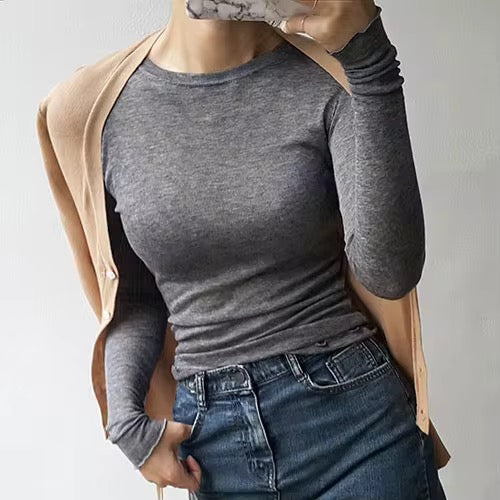 MAGLIA A MANICHE LUNGHE CON SCOLLO ROTONDO