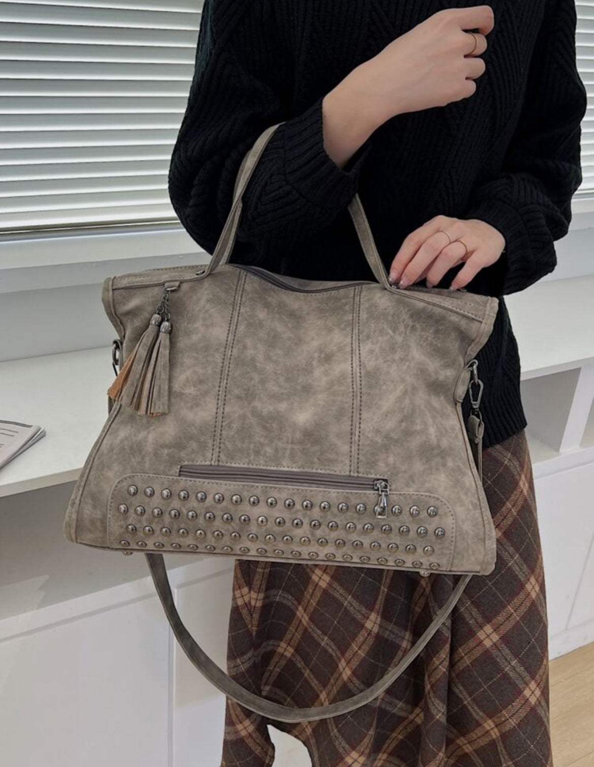 BORSA A MANO EFFETTO CAMOSCIO