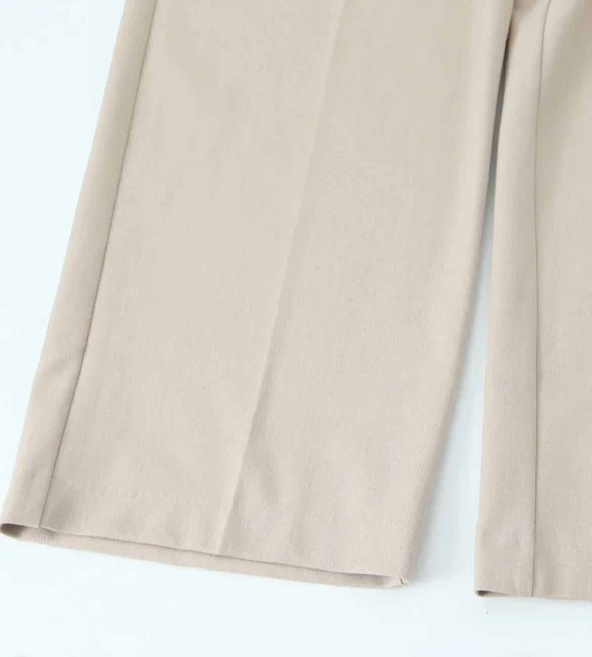 PANTALON À TAILLE ÉLASTIQUE AVEC CORDON