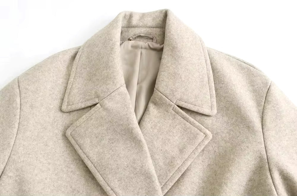 Cappotto lungo con collo a revers