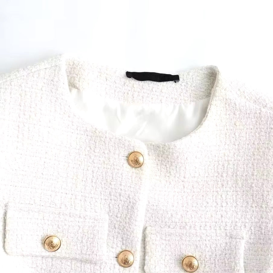 Short buttoned jacket • Women