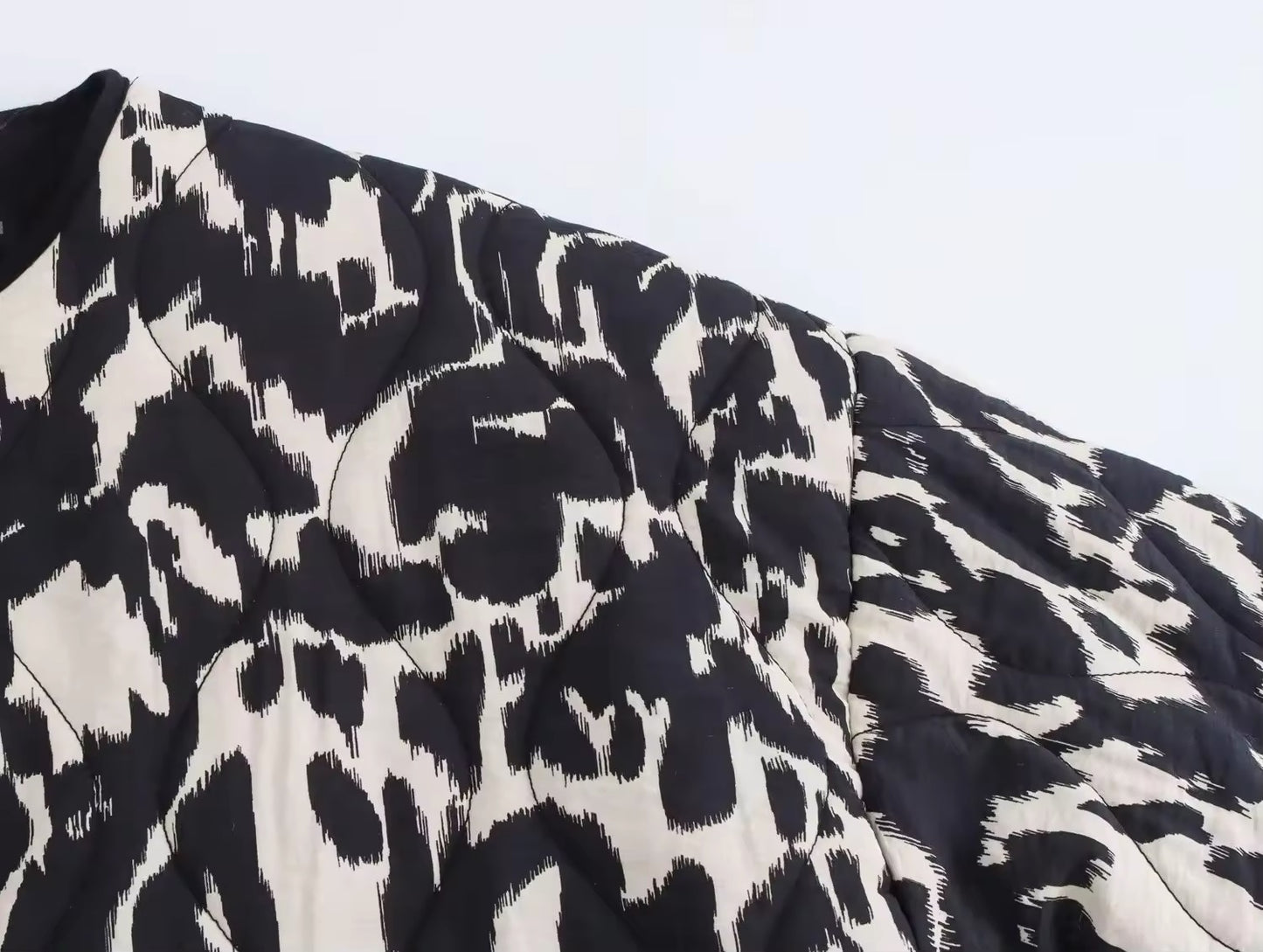 Giacca con stampa animalier • Donna 