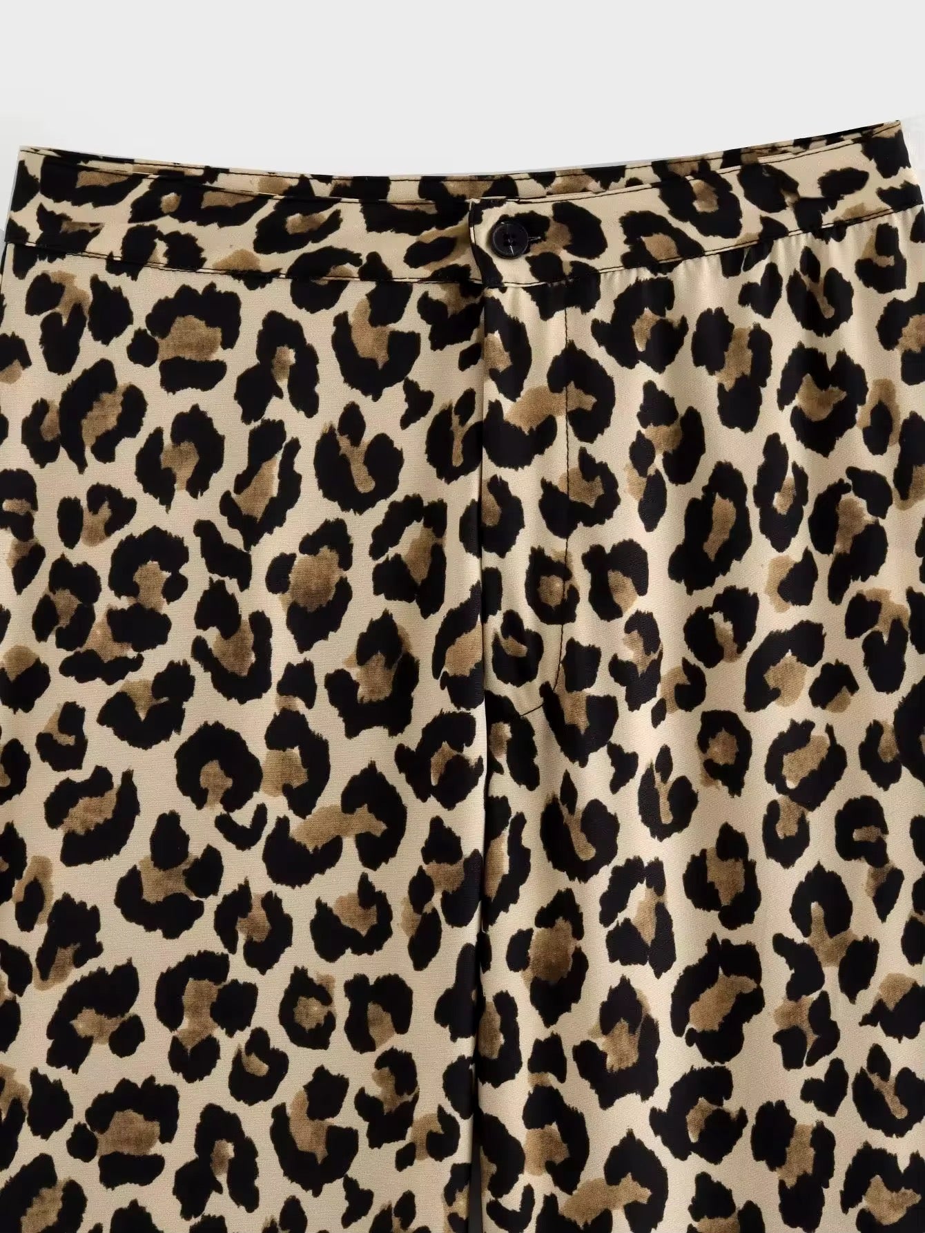 Pantaloni con stampa leopardata • Donna