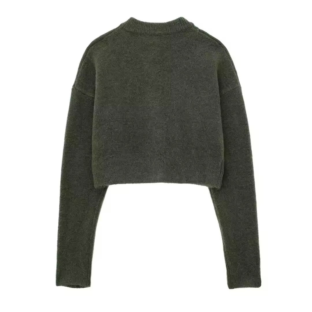 Cardigan cropped in maglia con bottone 